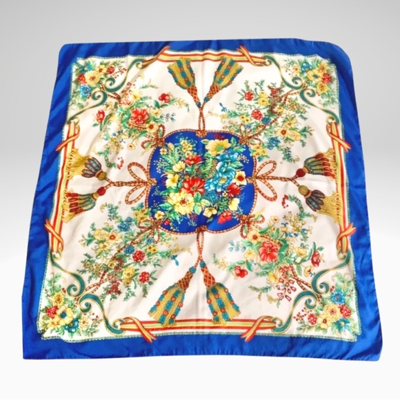 Vintage Neck Scarf Tassels and Flowers Print Square Neckerchief 31x31” - Picture 7 of 7